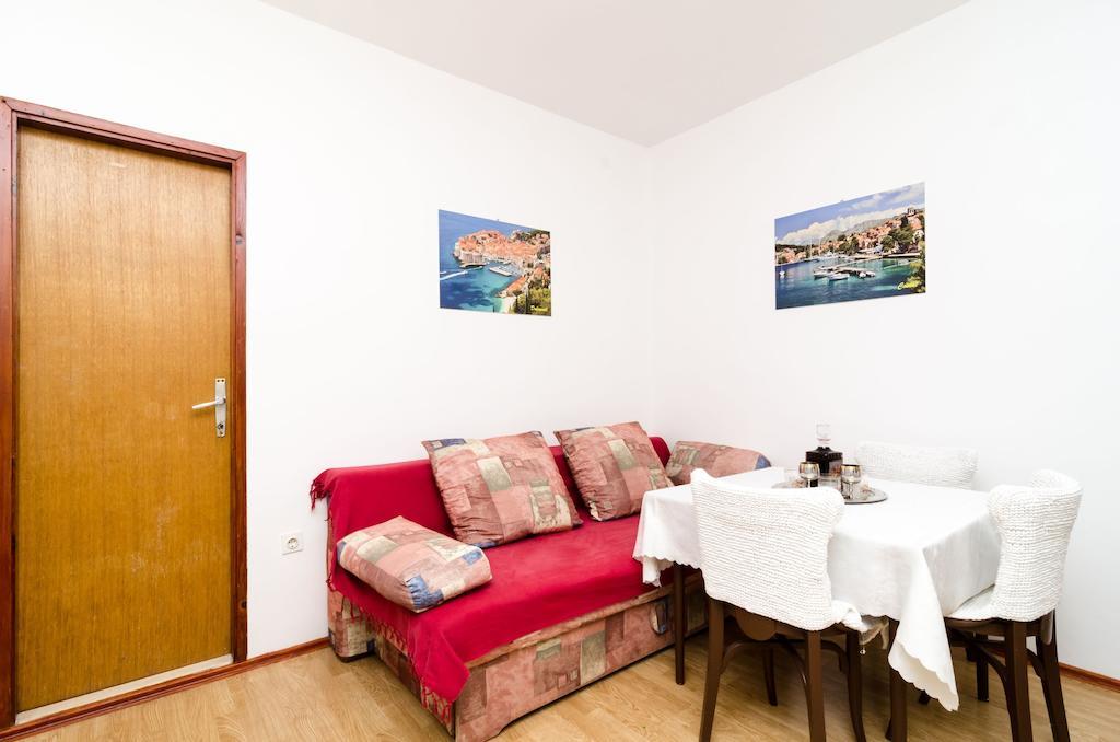 Guest House Kola Slano Δωμάτιο φωτογραφία